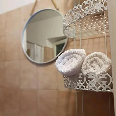 The White House Lumbarda