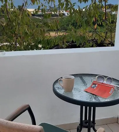 The White House Lumbarda