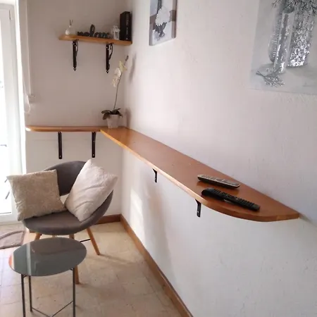 The White House * Lumbarda