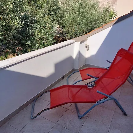 The White House Lumbarda