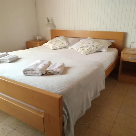 Apartman The White House