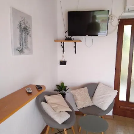 The White House Apartman Lumbarda