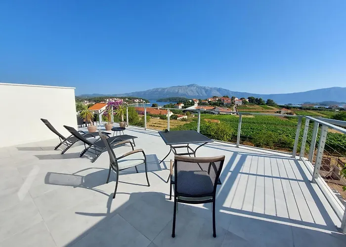 The White House * Lumbarda