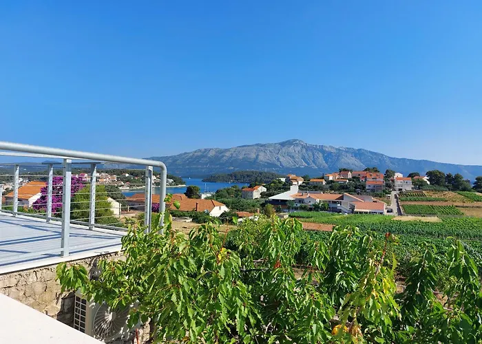 The White House Lumbarda